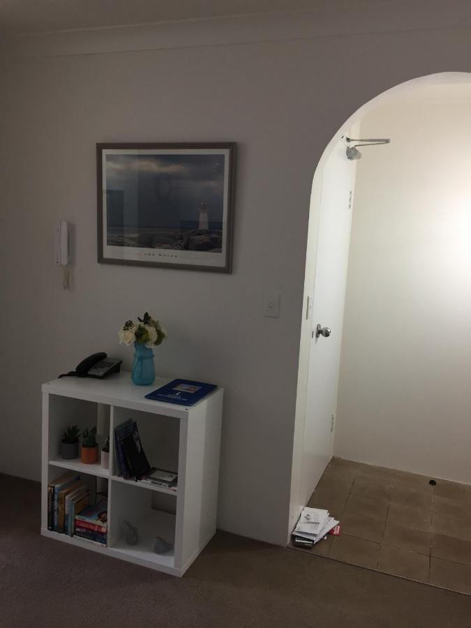 Broadwater Shores Waterfront Apartments โกลด์โคสต์ ภายนอก รูปภาพ