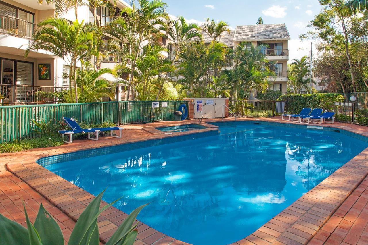 Broadwater Shores Waterfront Apartments โกลด์โคสต์ ภายนอก รูปภาพ