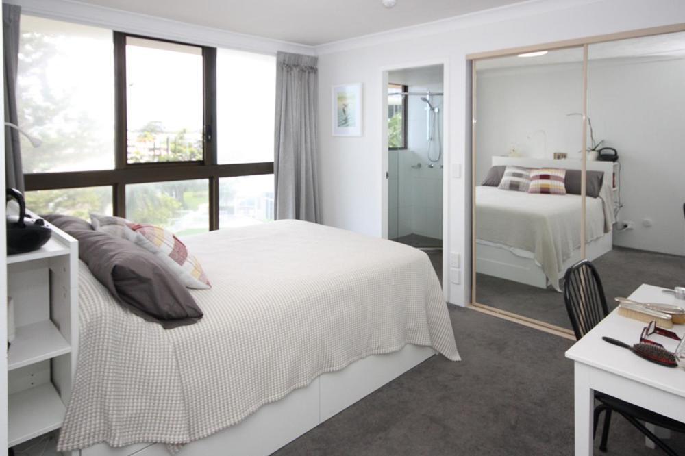 Broadwater Shores Waterfront Apartments โกลด์โคสต์ ภายนอก รูปภาพ