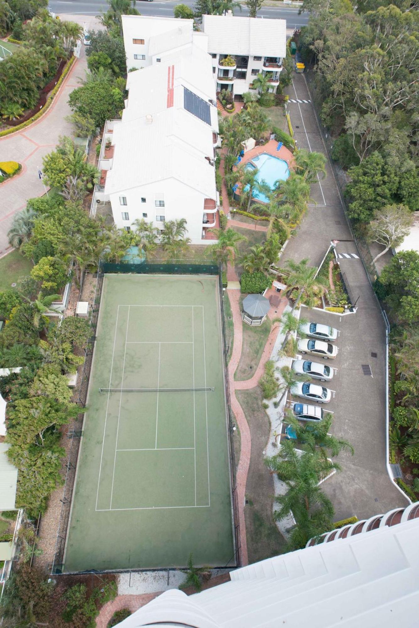 Broadwater Shores Waterfront Apartments โกลด์โคสต์ ภายนอก รูปภาพ