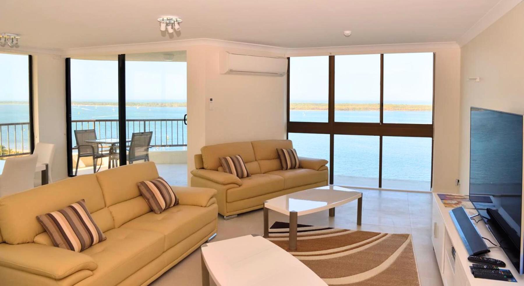 Broadwater Shores Waterfront Apartments โกลด์โคสต์ ภายนอก รูปภาพ